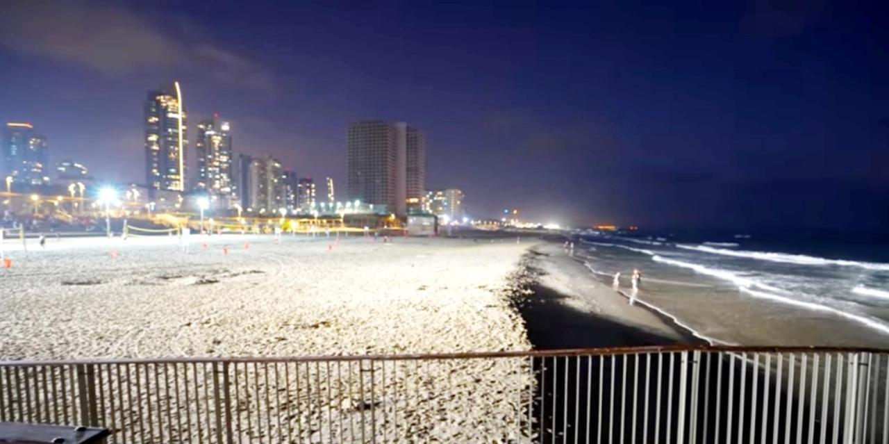 Beachfront Studio Apartment Bat Yam 412 外观 照片