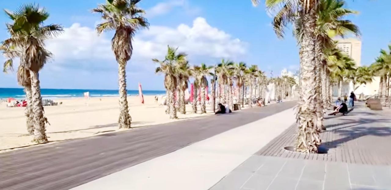 Beachfront Studio Apartment Bat Yam 412 外观 照片